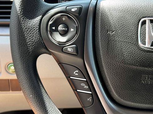 Used 2017 Honda Pilot EX image 25