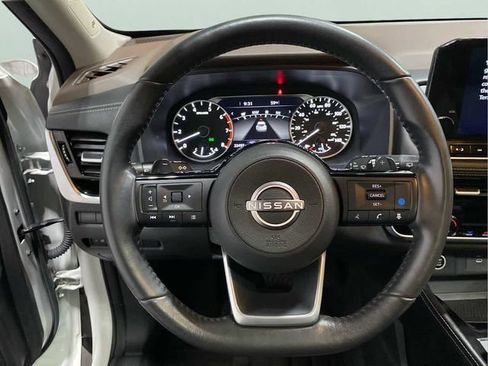 Certified 2023 Nissan Rogue SL w/ SL Premium Package image 13