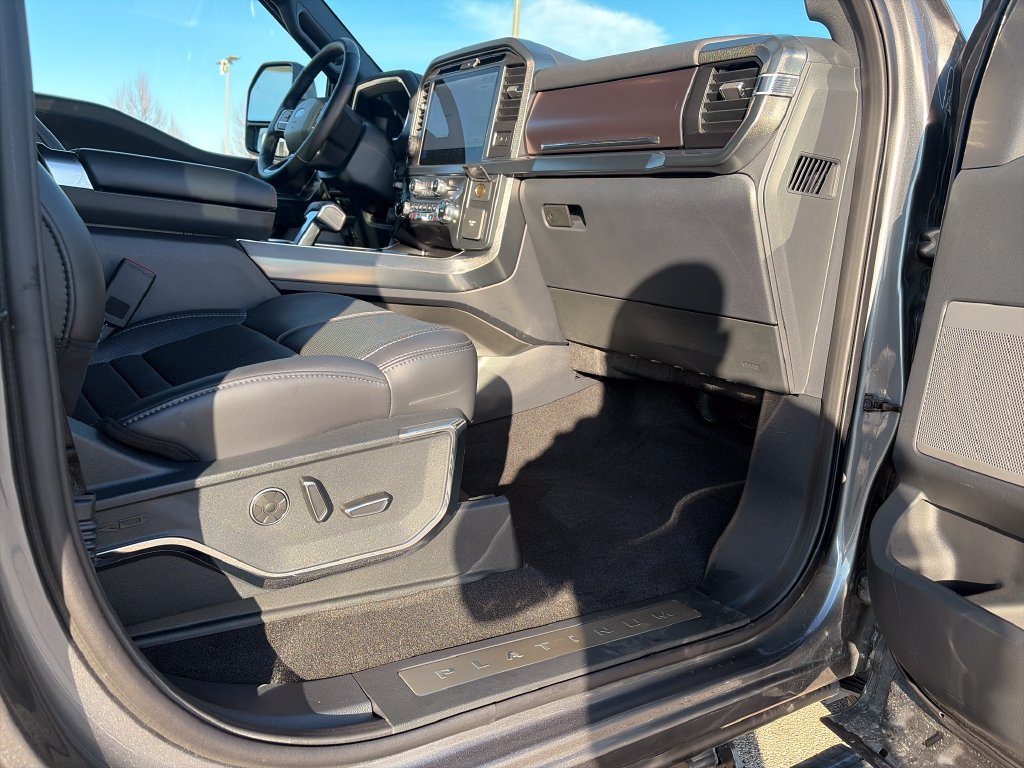 Used 2025 Ford F150 Platinum AWD/4WD image 14