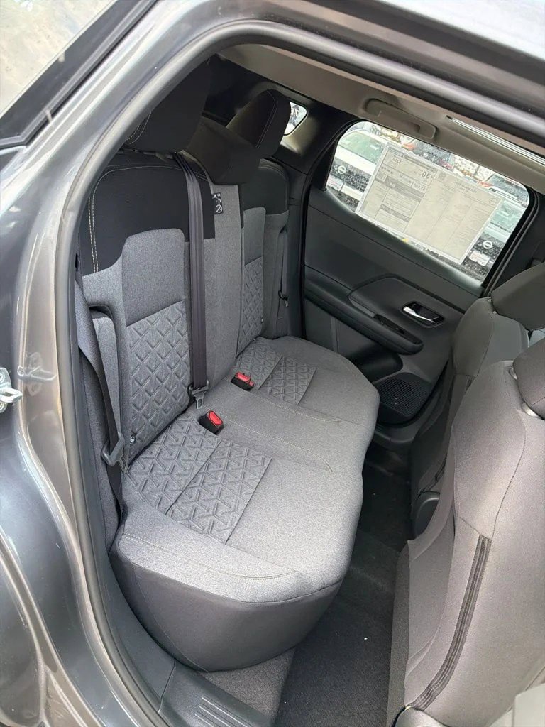 Used 2026 Nissan Kicks SV w/ Cold Weather Package AWD/4WD image 17