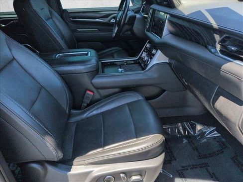 Used 2021 GMC Yukon Denali w/ Denali Premium Package AWD/4WD image 30