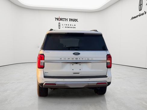 Used 2024 Ford Expedition XLT RWD image 6