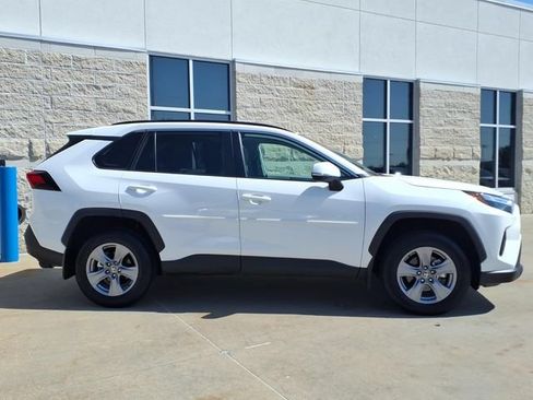 Used 2024 Toyota RAV4 XLE w/ Convenience Package AWD/4WD image 4