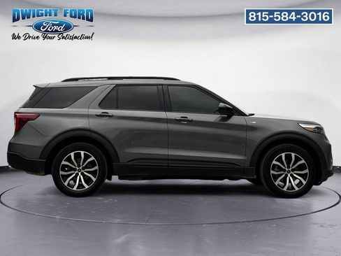 Certified 2022 Ford Explorer ST-Line w/ Class IV Trailer Tow Package AWD/4WD image 6