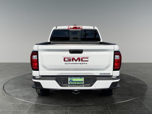 Used 2025 GMC Canyon Elevation w/ Convenience Package AWD/4WD image 8