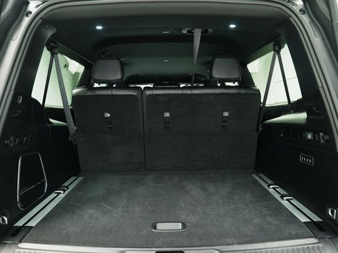 Used 2023 Jeep Wagoneer L 4WD w/ Convenience Group I image 32