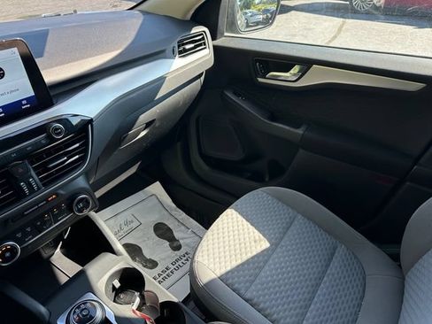 Used 2020 Ford Escape SE FWD image 28