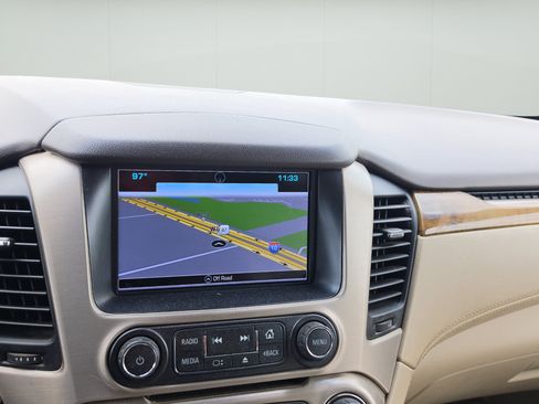 Used 2017 GMC Yukon Denali w/ Open Road Package RWD image 18