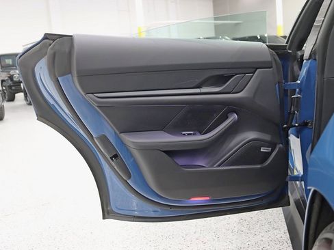 Used 2021 Porsche Taycan 4S image 37