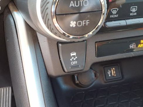 Used 2024 Toyota RAV4 XLE w/ Convenience Package FWD image 24