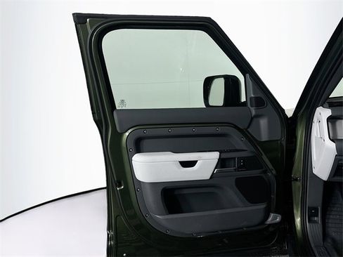 New 2026 Land Rover Defender 110 S image 10