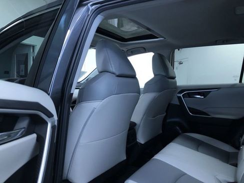 Certified 2023 Toyota RAV4 XLE Premium AWD/4WD image 18