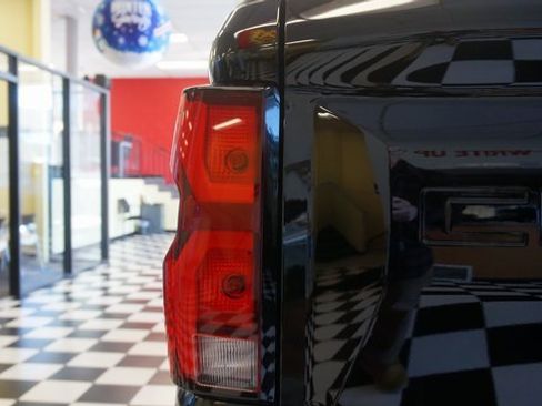 Used 2026 Chevrolet Colorado ZR2 w/ Technology Package image 86