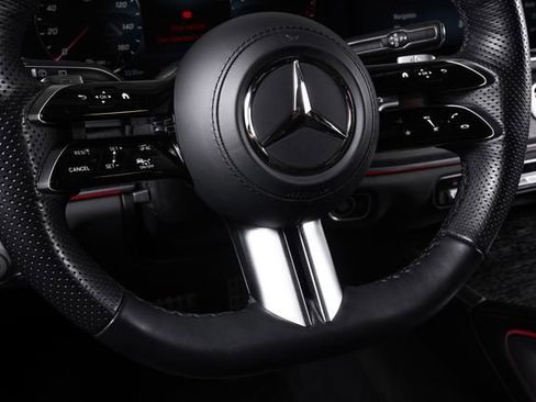 Used 2025 Mercedes-Benz GLS 450 4MATIC image 34