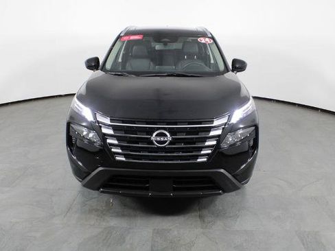 Certified 2024 Nissan Rogue SV w/ SV Premium Package FWD image 13