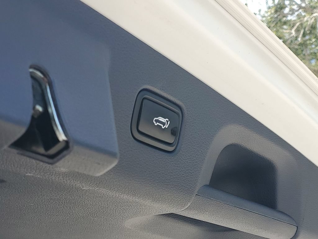 Used 2021 Hyundai Palisade Limited FWD image 10