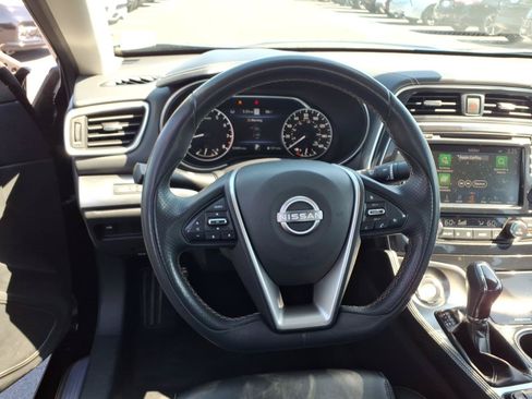Used 2023 Nissan Maxima SV w/ Floor Mat Group FWD image 7