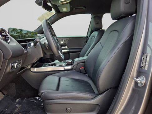 Used 2020 Mercedes-Benz GLB 250 image 17