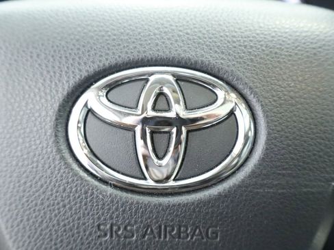 Used 2022 Toyota Highlander Platinum AWD/4WD image 38