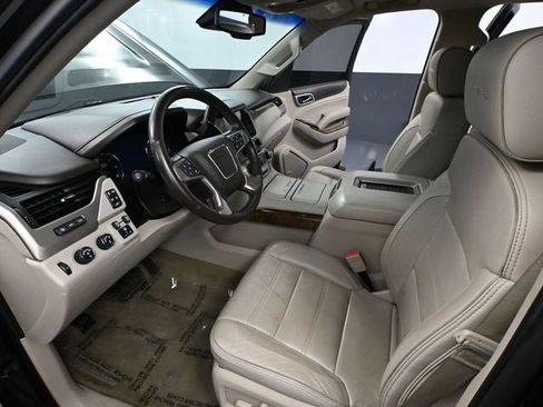 Used 2015 GMC Yukon Denali w/ Premium Package AWD/4WD image 28