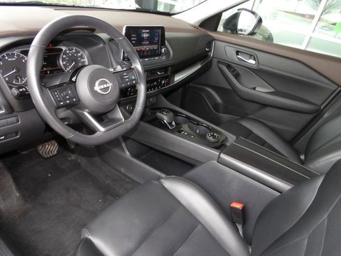 Certified 2023 Nissan Rogue SV w/ SV Premium B Package image 18