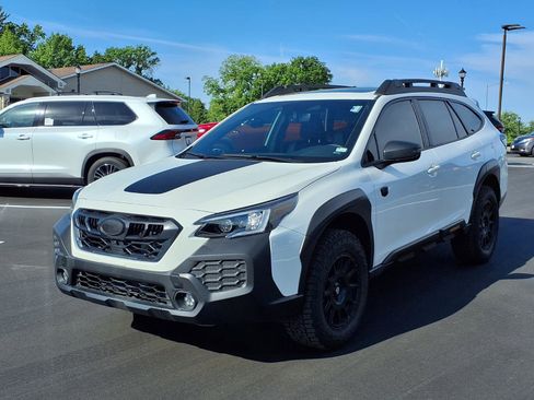 Used 2025 Subaru Outback Wilderness AWD/4WD image 34