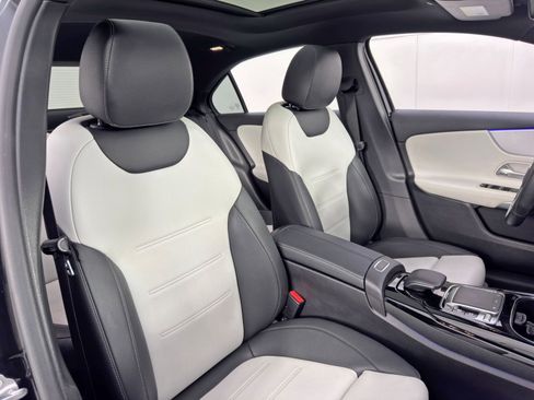 Used 2020 Mercedes-Benz A 35 AMG 4MATIC image 39