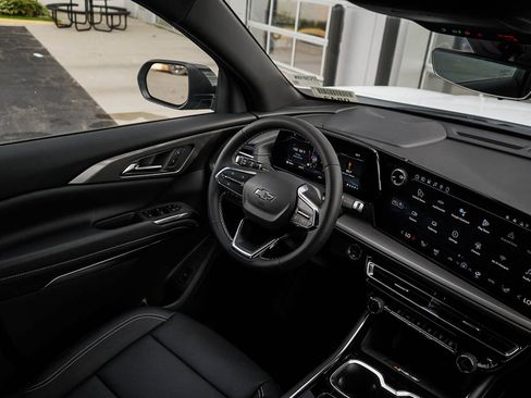 New 2026 Chevrolet Traverse LT w/ Midnight/Sport Edition image 15