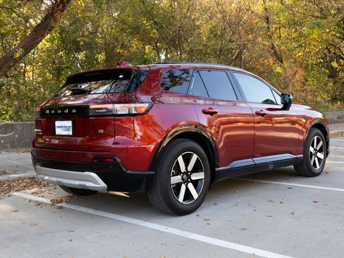 Certified 2024 Honda Prologue Touring image 9