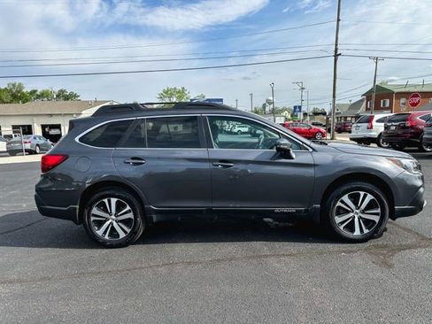 Used 2019 Subaru Outback 2.5i Limited AWD/4WD image 11