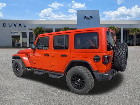 Used 2018 Jeep Wrangler Unlimited Sahara image 6