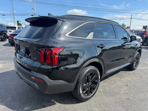 Used 2021 Kia Sorento S AWD/4WD image 3