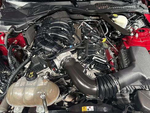 Used 2015 Ford Mustang Convertible w/ Equipment Group 051A RWD image 20