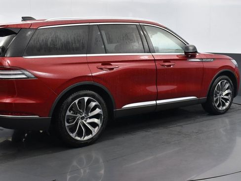 New 2025 Lincoln Aviator Reserve w/ Illumination Package image 4