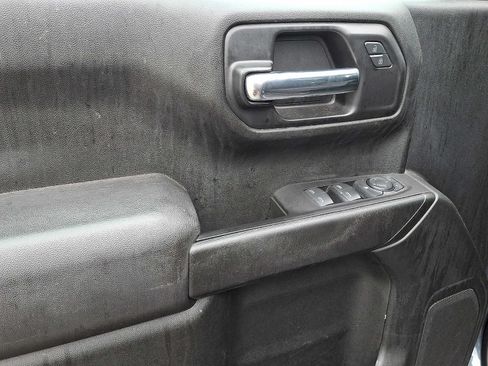 Used 2020 Chevrolet Silverado 1500 Custom Trail Boss w/ Custom Convenience Package AWD/4WD image 12