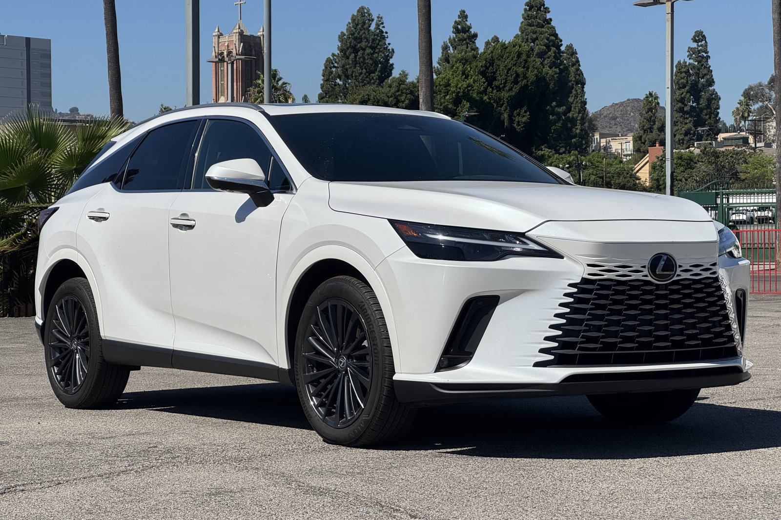 Used 2024 Lexus RX 350 Premium w/ Convenience Package FWD image 2