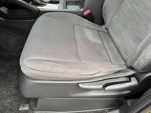 Used 2022 Nissan Frontier S w/ Technology Package image 12