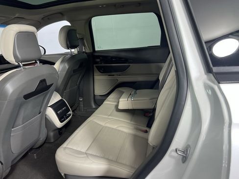 Used 2024 Lincoln Nautilus Reserve w/ Equipment Group 202A image 32