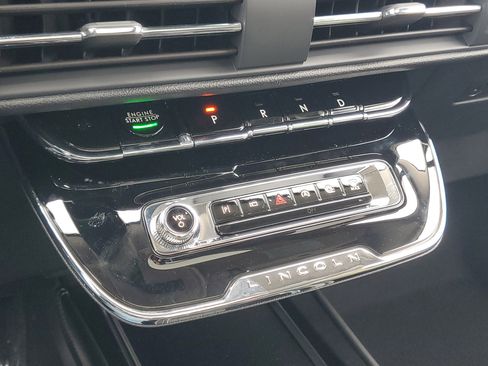 New 2026 Lincoln Corsair Premiere image 22