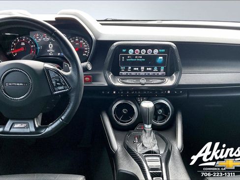 Used 2016 Chevrolet Camaro SS image 8