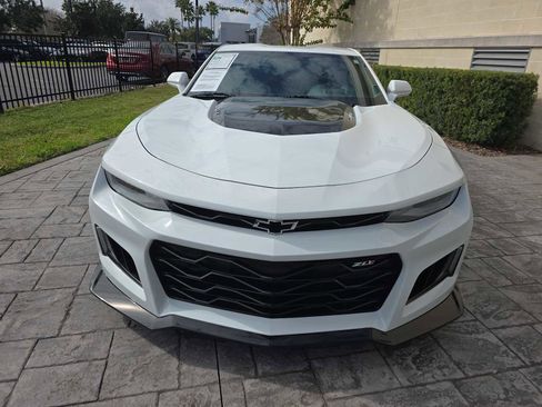 Used 2018 Chevrolet Camaro ZL1 image 2