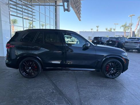 Used 2024 BMW X5 sDrive40i w/ M Sport Package RWD image 3