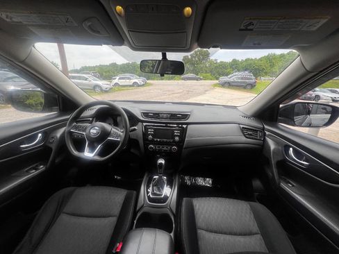 Used 2017 Nissan Rogue S FWD image 13