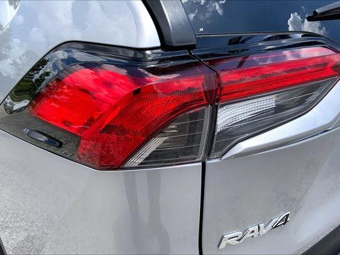 Used 2024 Toyota RAV4 LE AWD/4WD image 28