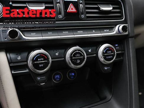 Used 2023 Genesis G70 2.0T AWD/4WD image 20