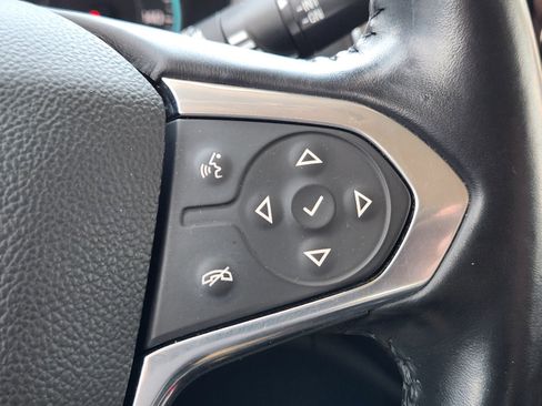 Used 2021 Chevrolet Traverse LT FWD image 23