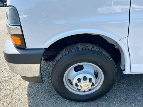New 2026 Chevrolet Express 3500 w/ Power Convenience Package RWD image 29