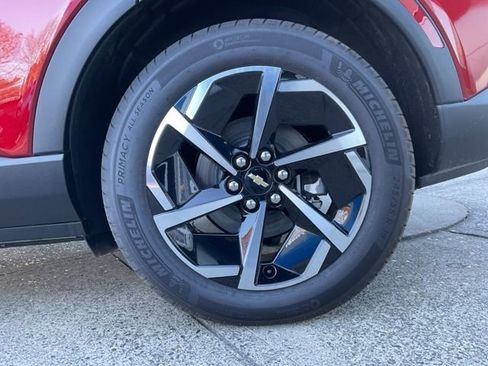 New 2026 Chevrolet Equinox EV LT image 24