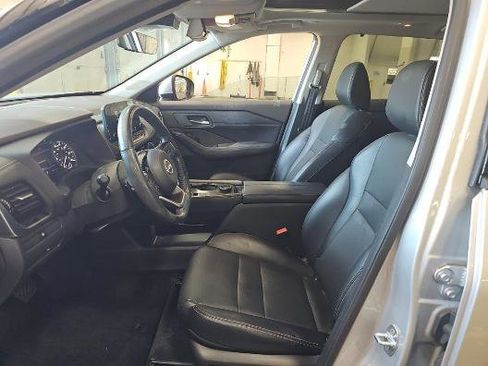 Used 2023 Nissan Rogue SL w/ SL Premium Package AWD/4WD image 6