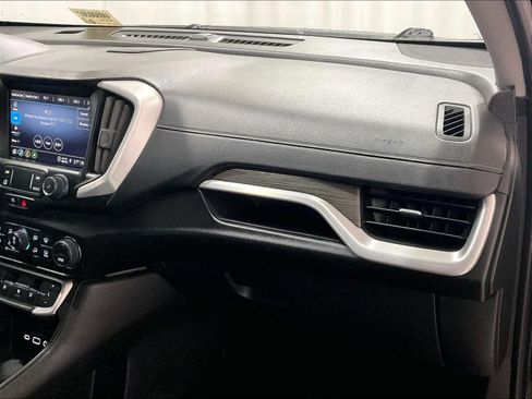Used 2022 GMC Terrain SLT w/ Infotainment Package II image 13